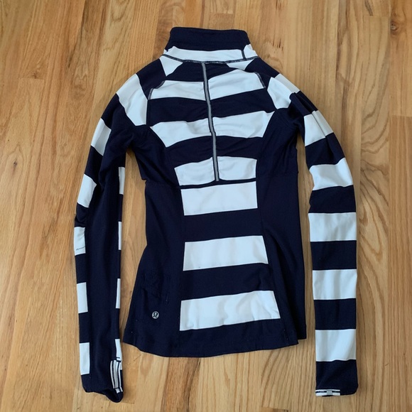 lululemon half zip top - Picture 2 of 5